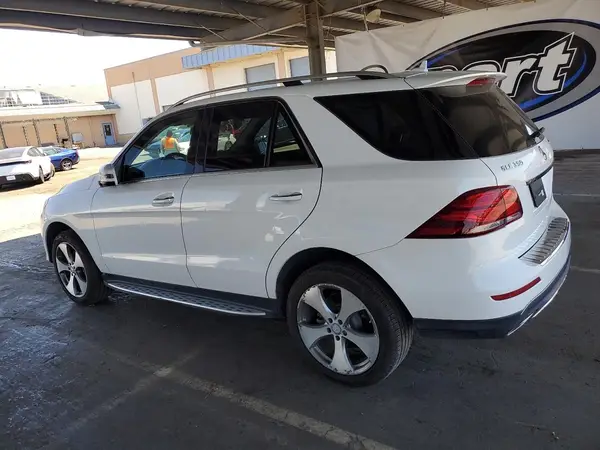 4JGDA5HB9GA683897 2016 MERCEDES-BENZ GLE - Image 2
