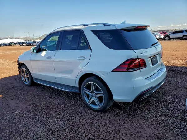 4JGDA5HB9GA699193 2016 MERCEDES-BENZ GLE - Image 2