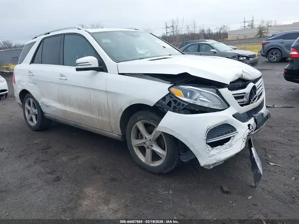 4JGDA5HB9GA726926 2016 MERCEDES-BENZ GLE - Image 1