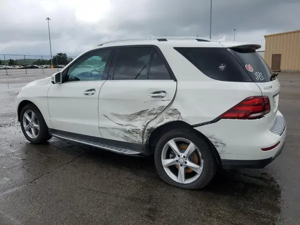 4JGDA5HB9GA746397 2016 MERCEDES-BENZ GLE - Image 2