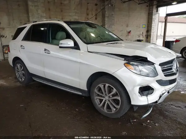 4JGDA5HB9GA749395 2016 MERCEDES-BENZ GLE - Image 1