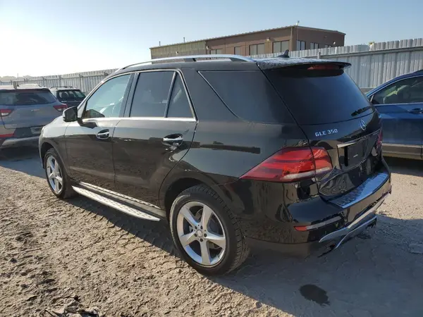 4JGDA5HB9GA777424 2016 MERCEDES-BENZ GLE - Image 2
