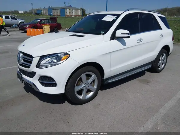 4JGDA5HB9GA793817 2016 MERCEDES-BENZ GLE - Image 2