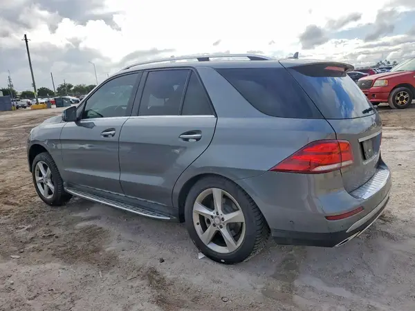 4JGDA5HB9HA827921 2017 MERCEDES-BENZ GLE - Image 2