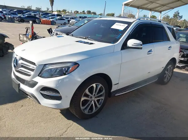 4JGDA5HB9HA850812 2017 MERCEDES-BENZ GLE - Image 2