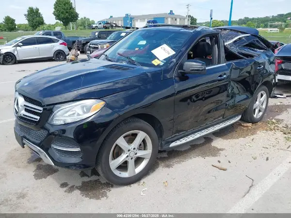 4JGDA5HB9HA868890 2017 MERCEDES-BENZ GLE - Image 2