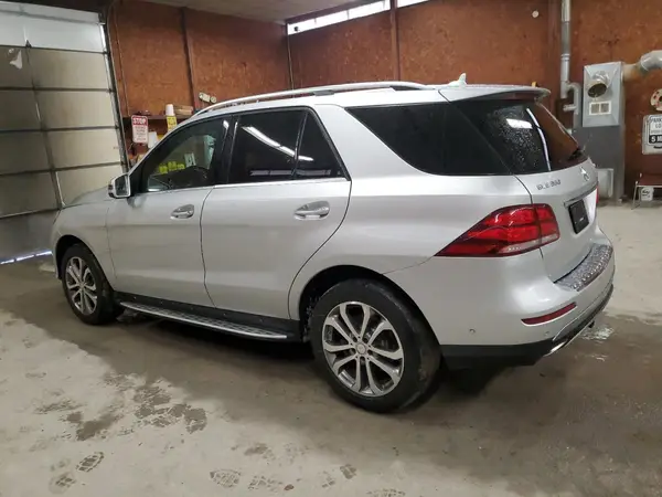 4JGDA5HB9HA884393 2017 MERCEDES-BENZ GLE - Image 2