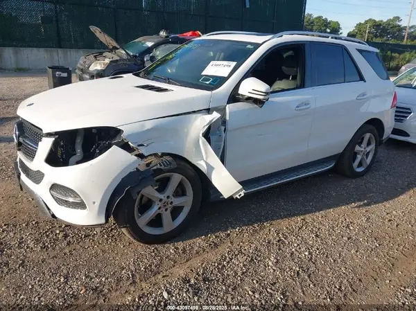 4JGDA5HB9HA910992 2017 MERCEDES-BENZ GLE - Image 2