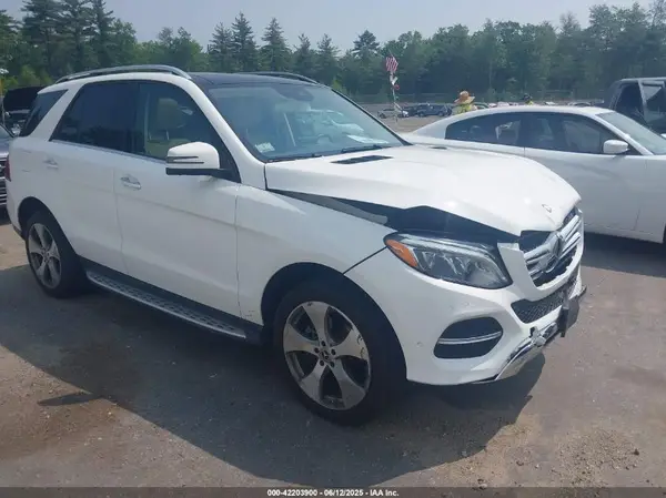 4JGDA5HB9HA912144 2017 MERCEDES-BENZ GLE - Image 1