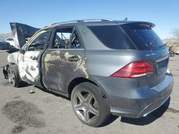 4JGDA5HB9HA922916 2017 MERCEDES-BENZ GLE - Image 2