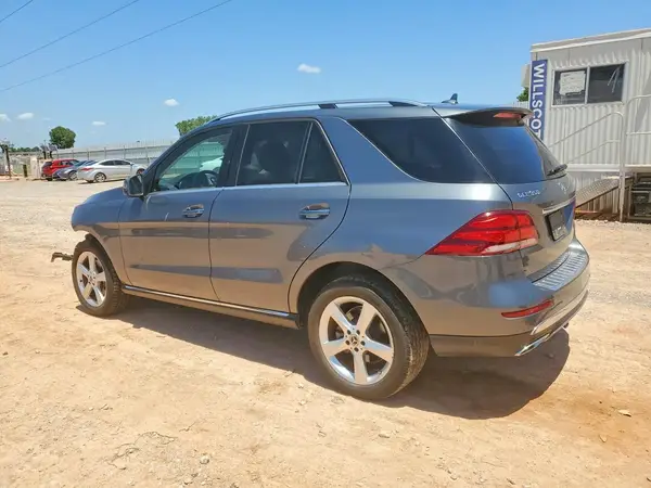 4JGDA5HB9HA926190 2017 MERCEDES-BENZ GLE - Image 2