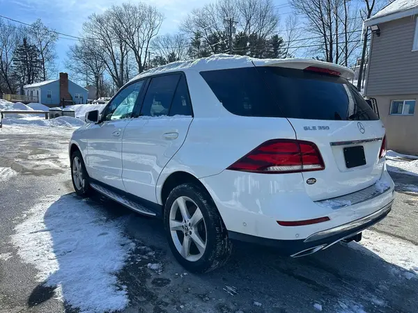4JGDA5HB9HA951901 2017 MERCEDES-BENZ GLE - Image 2