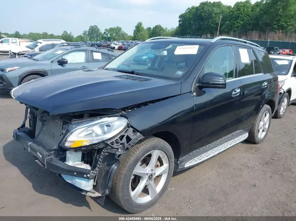 4JGDA5HB9JB030035 2018 MERCEDES-BENZ GLE - Image 2