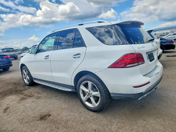 4JGDA5HB9JB055288 2018 MERCEDES-BENZ GLE - Image 2