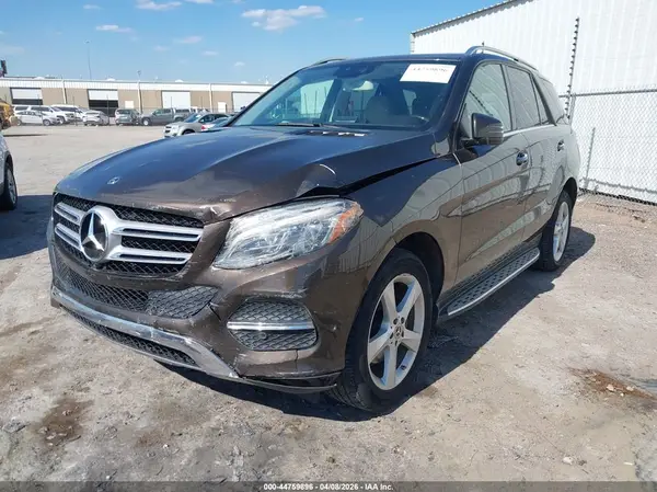 4JGDA5HB9JB077503 2018 MERCEDES-BENZ GLE - Image 2