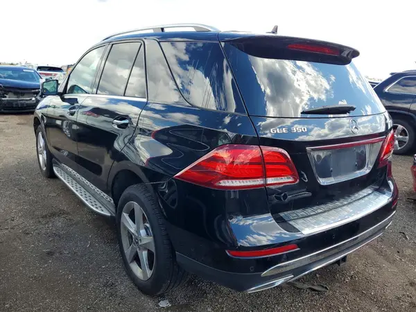 4JGDA5HB9JB078392 2018 MERCEDES-BENZ GLE - Image 2