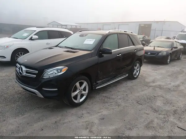 4JGDA5HB9JB085794 2018 MERCEDES-BENZ GLE - Image 2