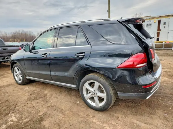 4JGDA5HB9JB085813 2018 MERCEDES-BENZ GLE - Image 2