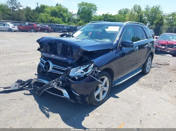 4JGDA5HB9JB091434 2018 MERCEDES-BENZ GLE - Image 2