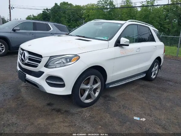 4JGDA5HB9JB098318 2018 MERCEDES-BENZ GLE - Image 2
