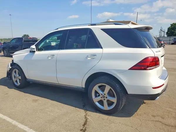 4JGDA5HB9JB106756 2018 MERCEDES-BENZ GLE - Image 2