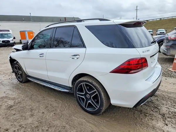 4JGDA5HB9JB115943 2018 MERCEDES-BENZ GLE - Image 2