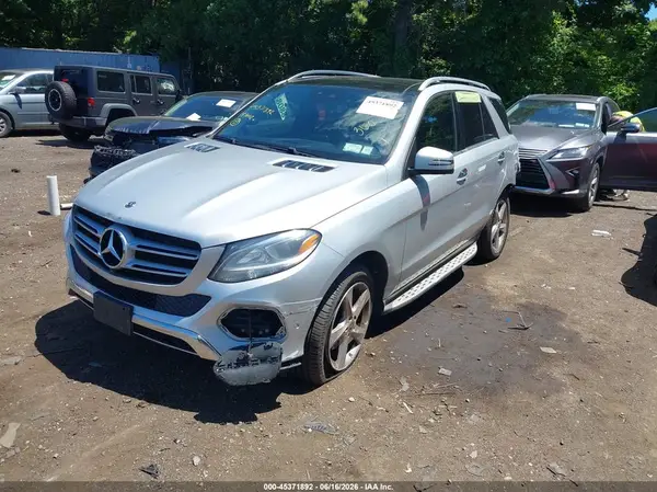 4JGDA5HB9JB157576 2018 MERCEDES-BENZ GLE - Image 2