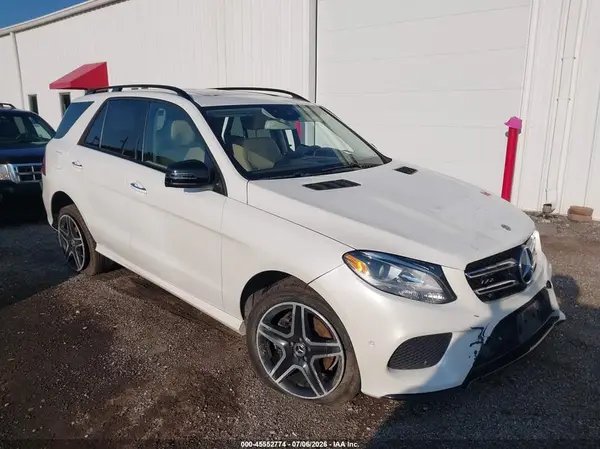 4JGDA5HB9JB158565 2018 MERCEDES-BENZ GLE - Image 1