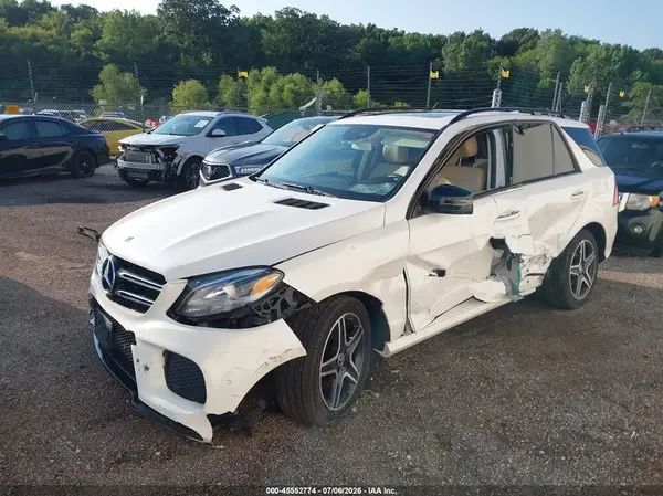 4JGDA5HB9JB158565 2018 MERCEDES-BENZ GLE - Image 2
