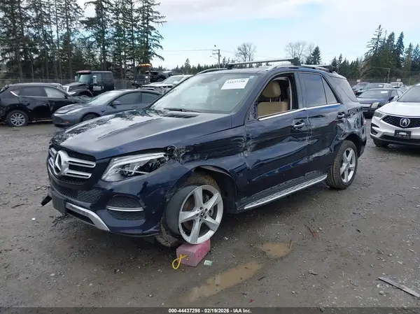 4JGDA5HB9JB196927 2018 MERCEDES-BENZ GLE - Image 2