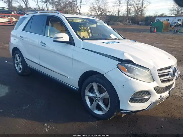 4JGDA5HB9JB197057 2018 MERCEDES-BENZ GLE - Image 1