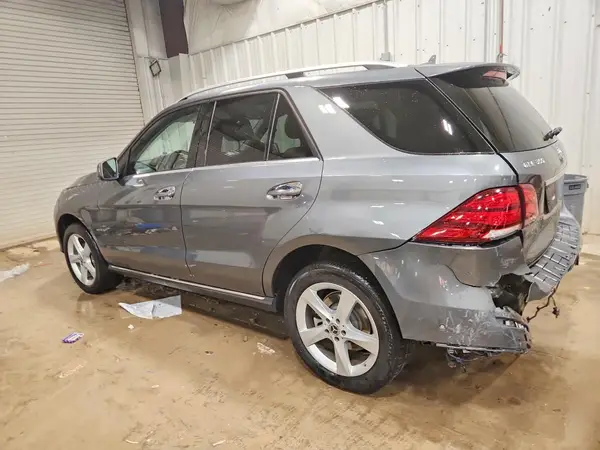 4JGDA5HB9JB203407 2018 MERCEDES-BENZ GLE - Image 2