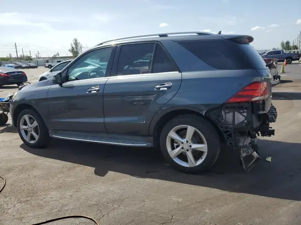 4JGDA5HBXGA643585 2016 MERCEDES-BENZ GLE - Image 2