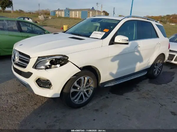 4JGDA5HBXGA657955 2016 MERCEDES-BENZ GLE - Image 2