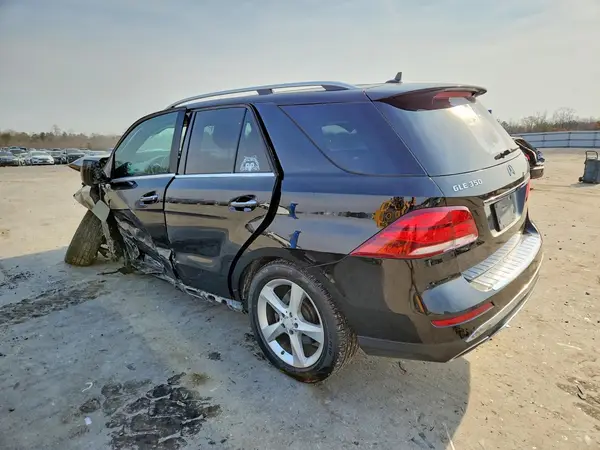 4JGDA5HBXGA700948 2016 MERCEDES-BENZ GLE - Image 2