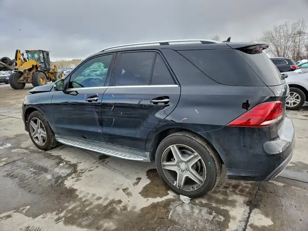 4JGDA5HBXGA709262 2016 MERCEDES-BENZ GLE - Image 2