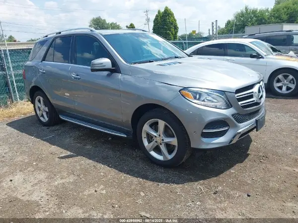 4JGDA5HBXGA723257 2016 MERCEDES-BENZ GLE - Image 1
