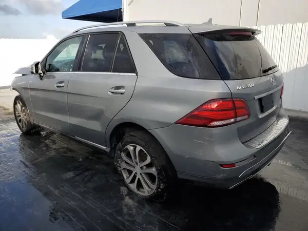 4JGDA5HBXGA727437 2016 MERCEDES-BENZ GLE - Image 2