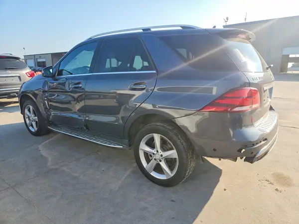 4JGDA5HBXGA777657 2016 MERCEDES-BENZ GLE - Image 2
