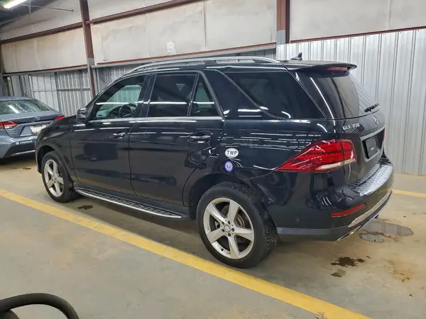 4JGDA5HBXGA801973 2016 MERCEDES-BENZ GLE - Image 2