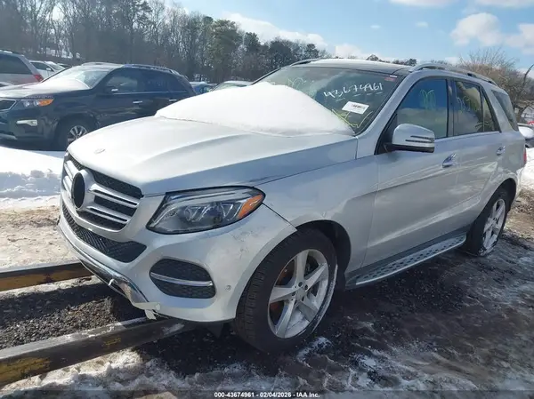 4JGDA5HBXHA858613 2017 MERCEDES-BENZ GLE - Image 2