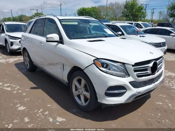 4JGDA5HBXHA869420 2017 MERCEDES-BENZ GLE - Image 1