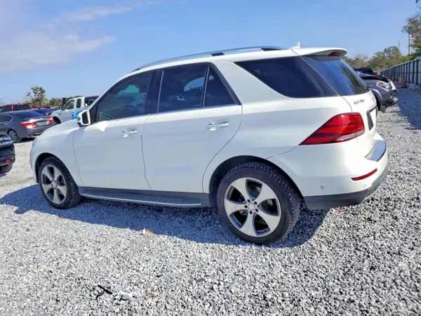 4JGDA5HBXHA885357 2017 MERCEDES-BENZ GLE - Image 2