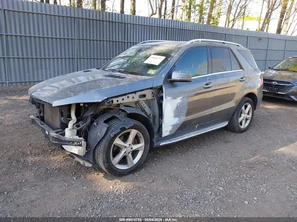 4JGDA5HBXHA897864 2017 MERCEDES-BENZ GLE - Image 2