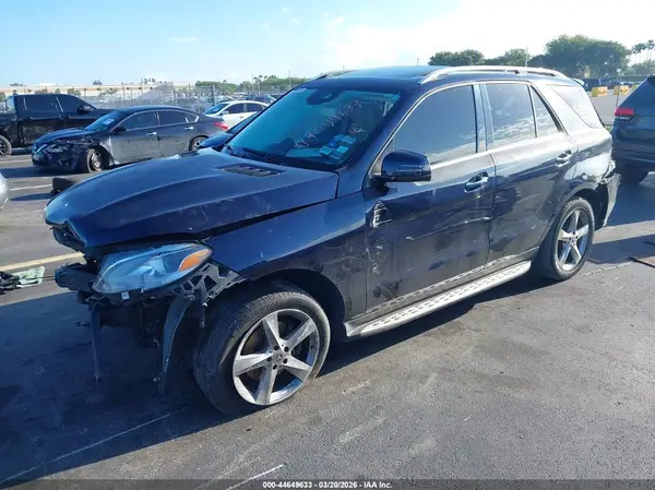 4JGDA5HBXHA918809 2017 MERCEDES-BENZ GLE - Image 2