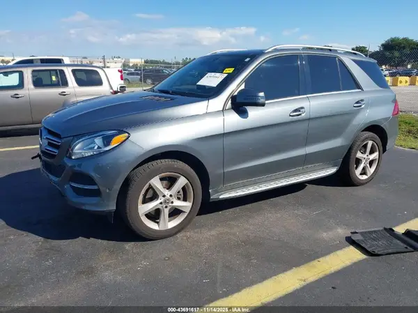 4JGDA5HBXHA932094 2017 MERCEDES-BENZ GLE - Image 2