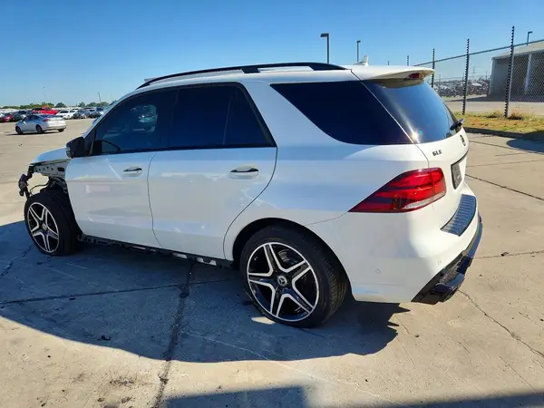 4JGDA5HBXHA932404 2017 MERCEDES-BENZ GLE - Image 2