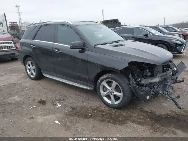 4JGDA5HBXHA937845 2017 MERCEDES-BENZ GLE - Image 1