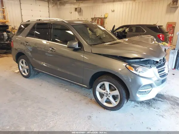 4JGDA5HBXHA947582 2017 MERCEDES-BENZ GLE - Image 1