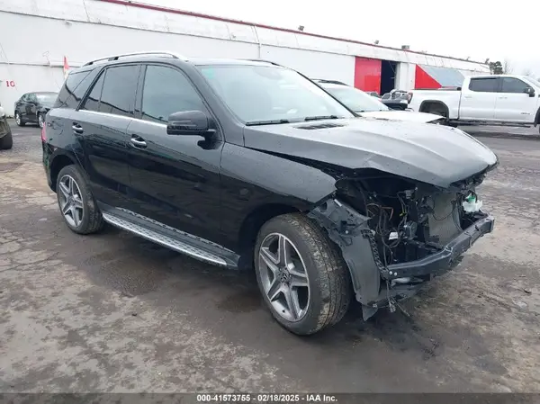 4JGDA5HBXHA960218 2017 MERCEDES-BENZ GLE - Image 1